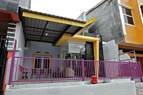 Hotel Spot On 2742 R5 Homestay