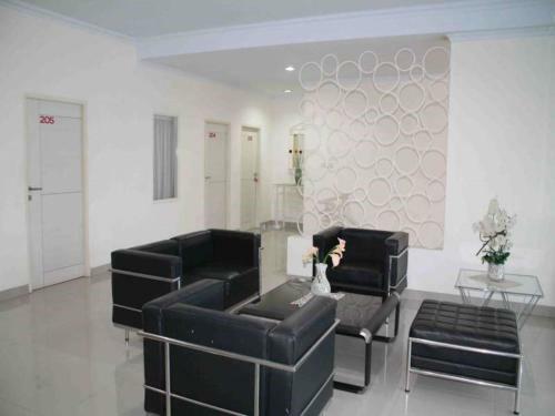 Hotel Kenari Pantai
