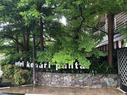 Hotel Kenari Pantai