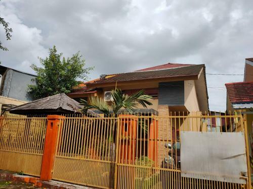 Hotel Oyo 90207 Danty Guest House