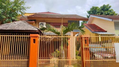 Hotel Oyo 90207 Danty Guest House