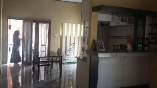 Hotel Oyo 90207 Danty Guest House