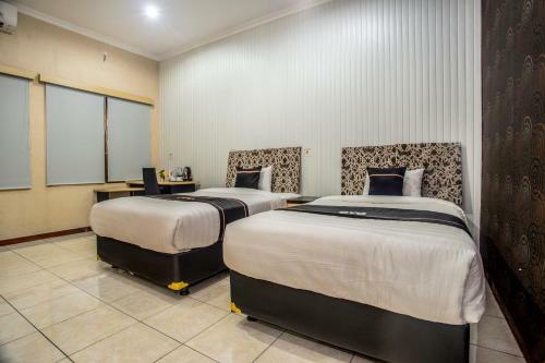 Hotel Oyo 2469 Sutomo Homestay