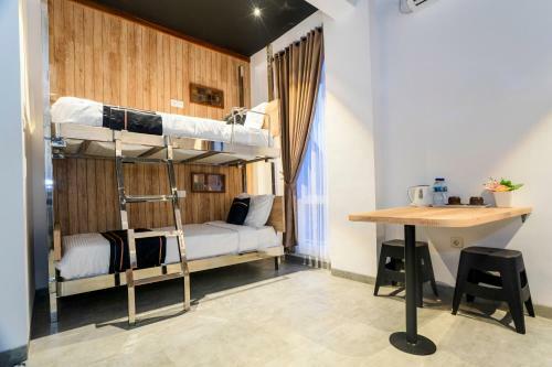 Hotel Oyo 2627 Ratamya Co-living