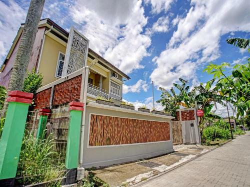 Hotel Oyo 90270 T2 Exclusive Syariah