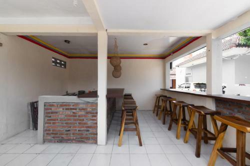 Hostal Reddoorz @ Raya Janti Yogyakarta