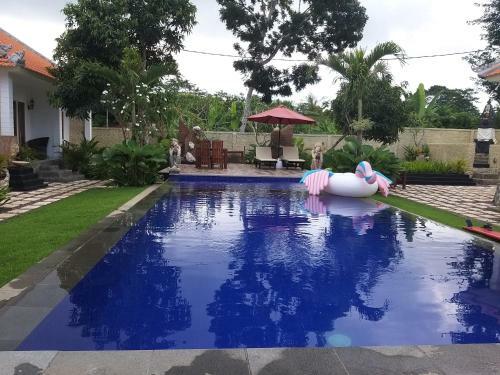 Hostal Adi Abian Villa