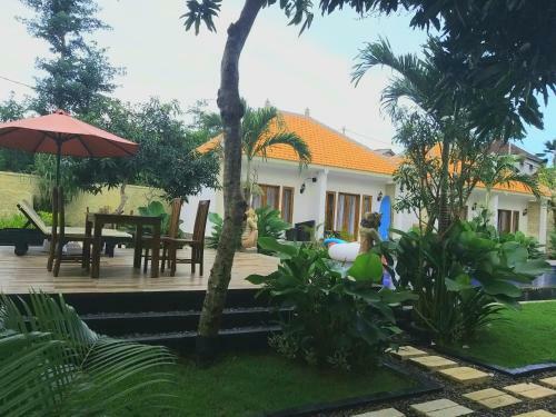 Hostal Adi Abian Villa