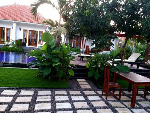 Hostal Adi Abian Villa