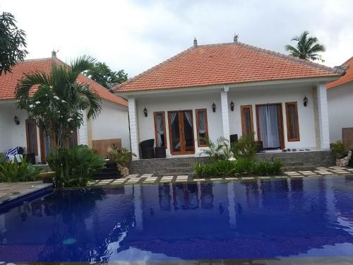 Hostal Adi Abian Villa
