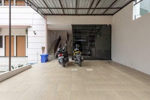 Hostal Koolkost Syariah Near Upn Veteran