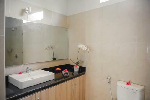 Villa 66, 5 Min Walk To Double 6 Beach