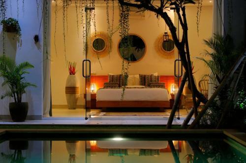 Exclusive Villas Complex 7 Br Seminyak Center W Staff
