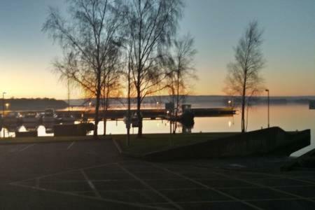Hostal Lough Derg House & The Lake Cafe