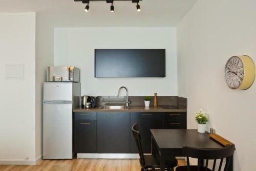 Sun Bay Studio Apartments