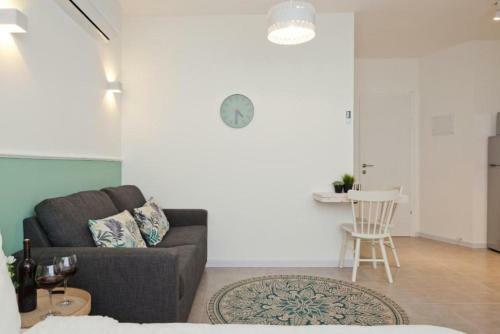 Sun Bay Studio Apartments