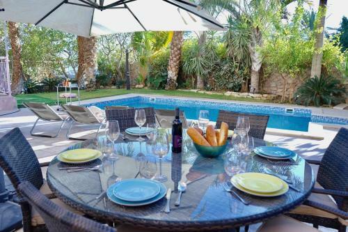 Amdar Residence Apartment - Private Pool, Sea View & Sauna