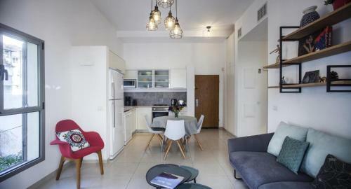 Apartamento Hip 2br In Geula 43 By Holyguest