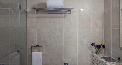 Apartamento Hip 2br In Geula 43 By Holyguest