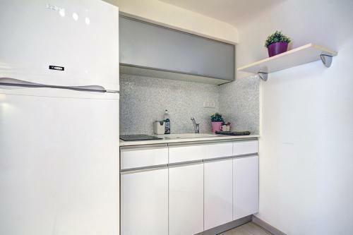 Lisetta - By Beach Apartments Tlv