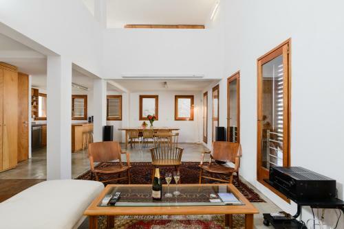 46 Ibn Sina - By Beach Apartments Tlv