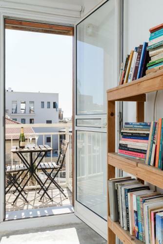 46 Ibn Sina - By Beach Apartments Tlv