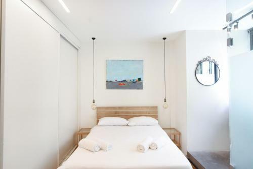 Apartamento Industrial Chic 2br In Dizengoff 35 By Holyguest