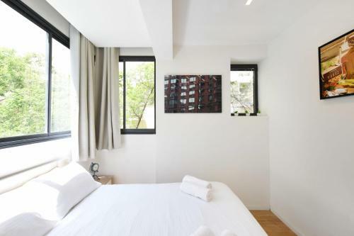 Apartamento Industrial Chic 2br In Dizengoff 35 By Holyguest
