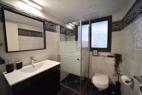 Apartamento Luxury 2br Balcony With Sea View - Yalarent