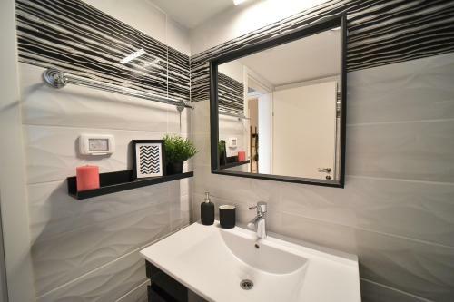 Apartamento Luxury 2br Balcony With Sea View - Yalarent