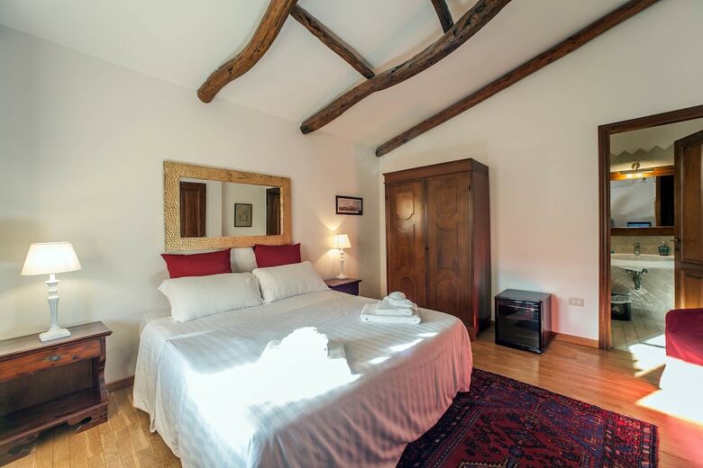 Hostal Corte Cristina