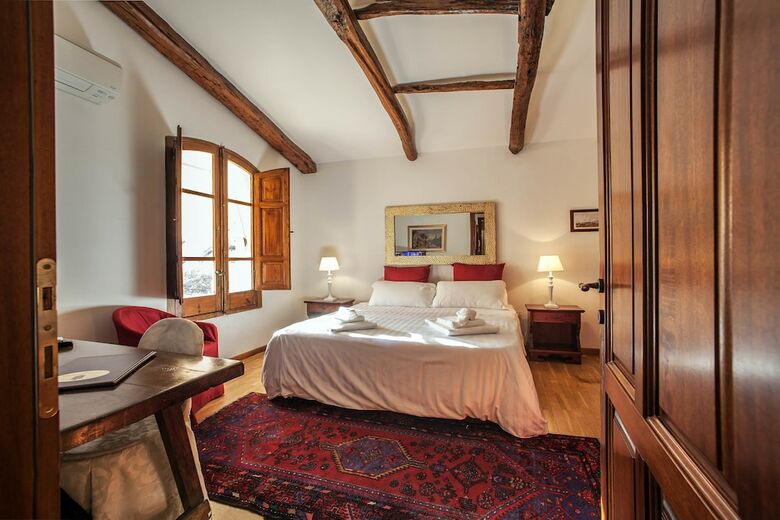 Hostal Corte Cristina