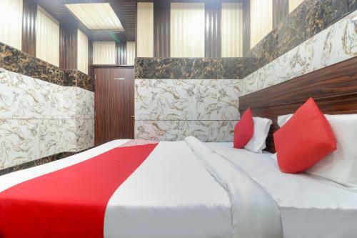 Oyo 67212 Jain Hotels & Isbt Agra