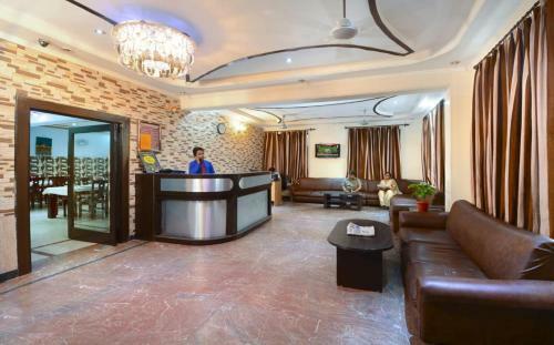 Hotel Prashant Palace