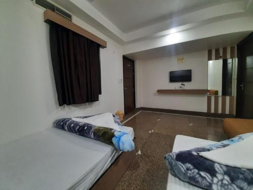 Hotel R. G Palace (Ram Ganga Palace)