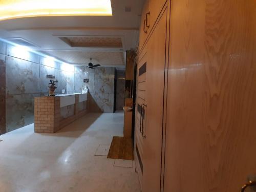 Hotel R. G Palace (Ram Ganga Palace)