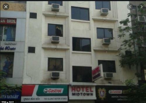 Midtown Hotel