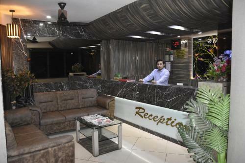 Midtown Hotel