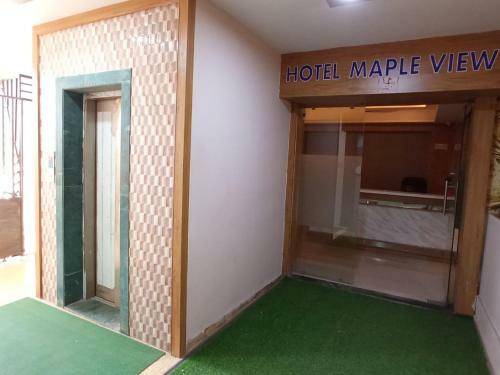 Hotel Maple View