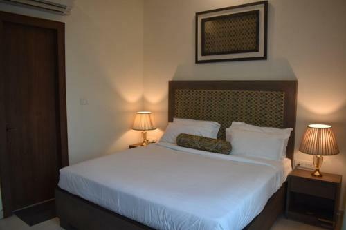 Hotel C-1 Agra