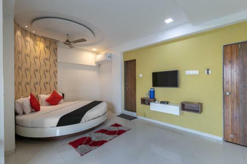 Capital O 10749 Hotel Neelkanth Bliss