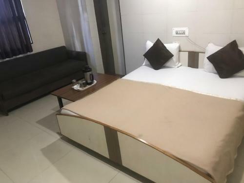 Hotel Mansarovar