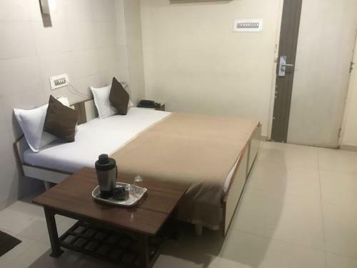 Hotel Mansarovar