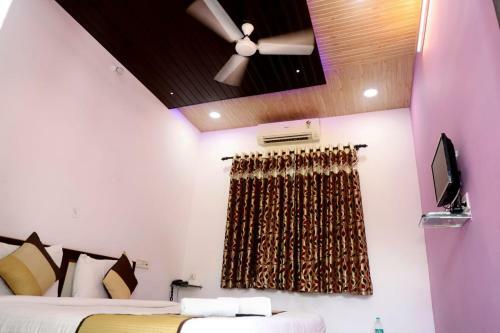 Hotel The Gulab Resort