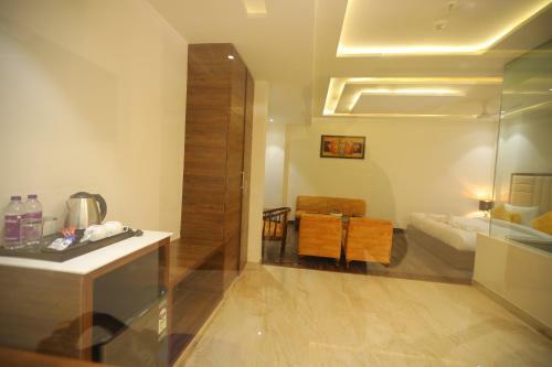 Hotel Treehouse London Street Amritsar