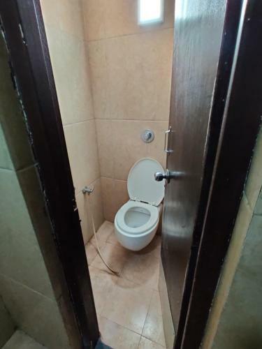 Hotel Pride Biznotel - The Maison Anand