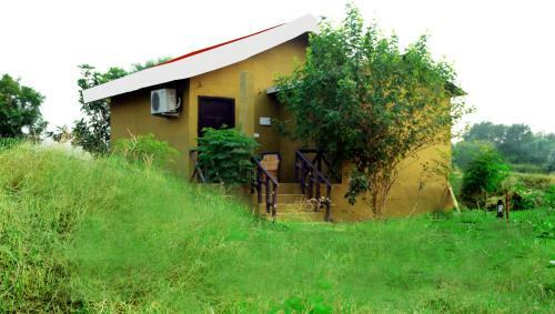 Hotel Chambal Wildlife S Lodge
