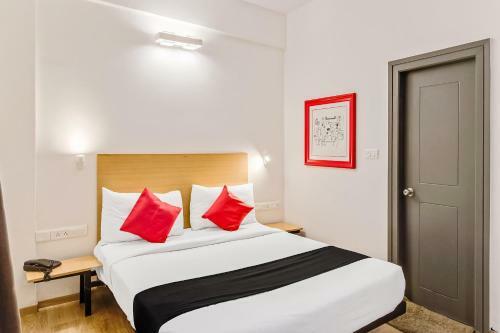 Hotel Capital O 61292 Manyata Royal Sterling