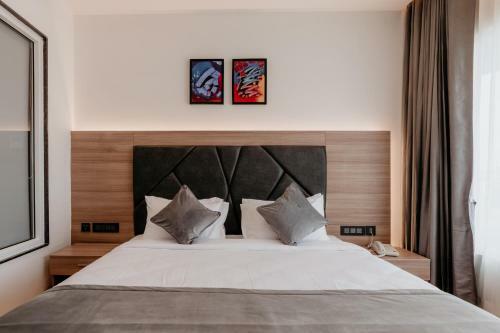 Velvette Hotel