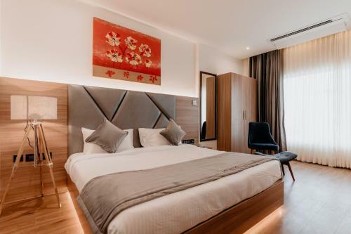 Velvette Hotel